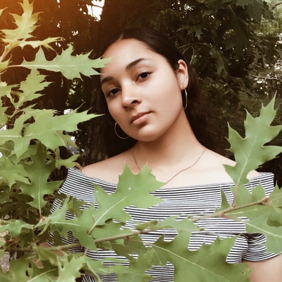 Meet your Posher, Alice - Picture 1 of 5